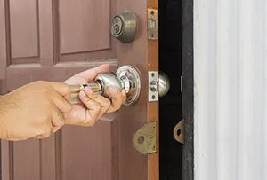 General Locksmith Store Glen Cove, NY 516-274-0415 - emergency-locksmith-opening