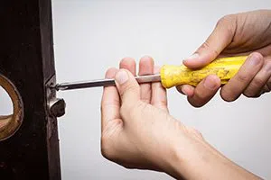 General Locksmith Store Glen Cove, NY 516-274-0415 - unlock-door
